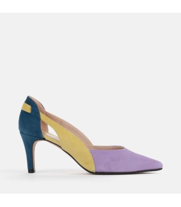 Salón acabado en ante de color lila, azul y amarillo. Tacón de 9 cm.