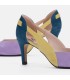 Salón acabado en ante de color lila, azul y amarillo. Tacón de 9 cm.