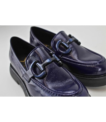 MOCASÍN DE CHAROL AZUL - JOHANNA