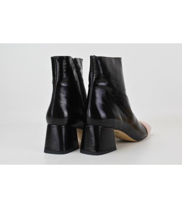 BOTINES EN PIEL CON PUNTERA EN COLOR ROSA - IRENE