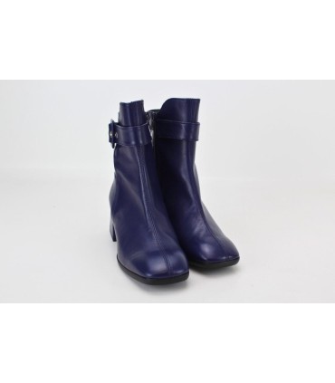 BOTINES EN PIEL NEGRA COLOR AZUL MARINO - INES