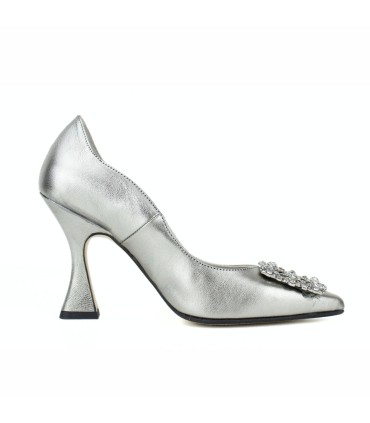 SALÓN ELEGANTE CON JOYA AL TONO - NEILA