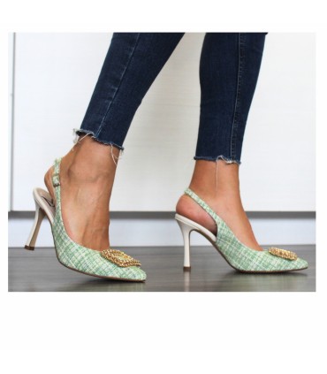 SALON DESTALONADO EN TEJIDO CHANEL - LANA