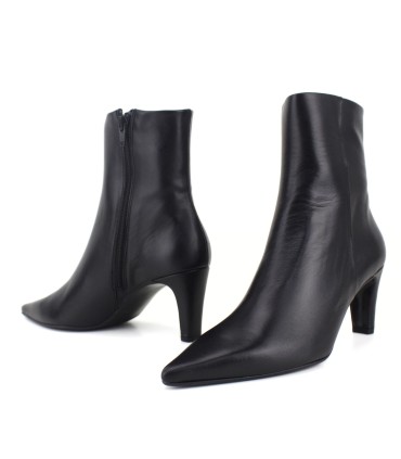 BOTÍN DE PIEL NEGRO CUERO | TACÓN 6 CM | OLYMPIA