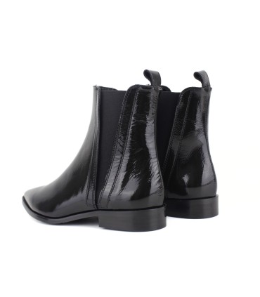 BOTÍN PIEL NEGRO CON ELÁSTICOS | ONDA