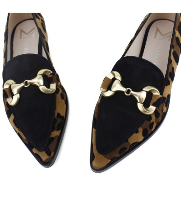 MOCASINES ANIMAL PRINT CON ADORNO | OLAIA