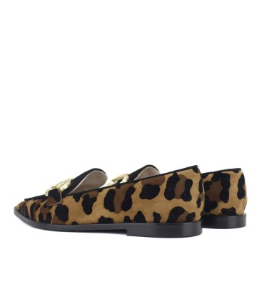 MOCASINES ANIMAL PRINT CON ADORNO | OLAIA