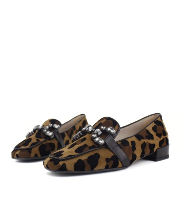 MOCASINES ANIMAL PRINT CON JOYA| OLINDA