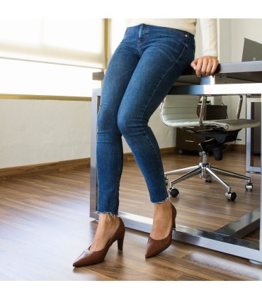 SALON DE PIEL MARRON CUERO | TACÓN 7 CM | PAOLA